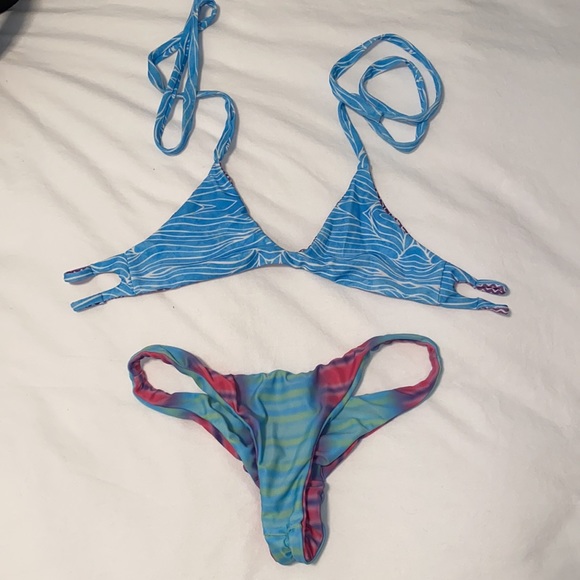 MOANA REVERSIBLE BIKINI SET - Picture 2 of 4